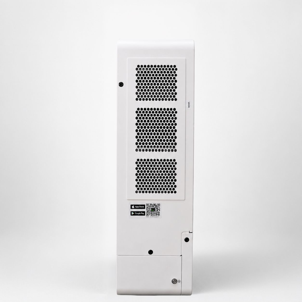 APESS IP54 4kW là dòng biến tần độc lập cao cấp, được thiết kế để vận hành linh hoạt giữa điện mặt trời, pin lưu trữ và điện lưới. Thiết bị sở hữu chuẩn bảo vệ IP54, thiết kế nhỏ gọn, dễ lắp đặt và phù hợp cho nhiều hệ thống điện mặt trời dân dụng. Khả năng chuyển nguồn nhanh cùng phương thức vận hành linh hoạt giúp APESS 4kW mang lại trải nghiệm sử dụng gần với hệ Hybrid, đồng thời vẫn giữ được ưu điểm chủ động nguồn điện của một hệ thống độc lập.